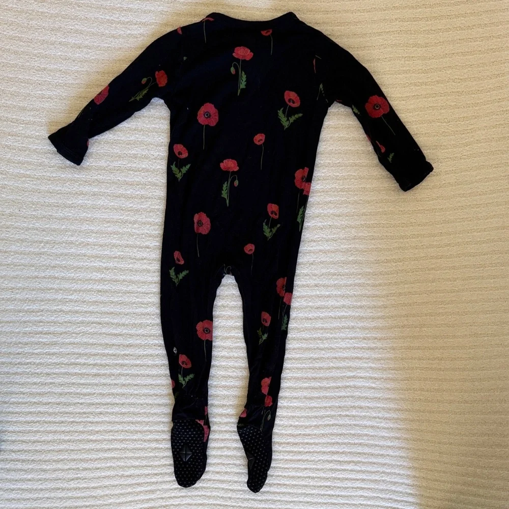Kyte Baby bamboo onesie footie - Picture 3 of 4